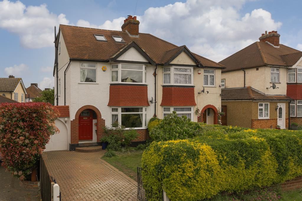 4 bed semidetached house for sale in Chessington Road, West Ewell