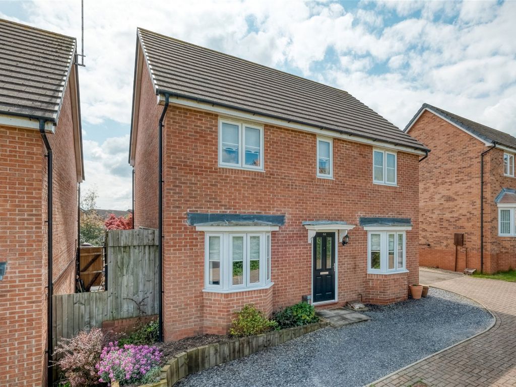 4 bed detached house for sale in Burrington Close, Brockhill, Redditch