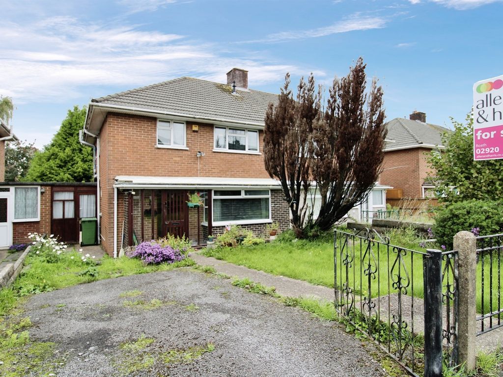 3 bed semidetached house for sale in Bampton Road, Llanrumney, Cardiff