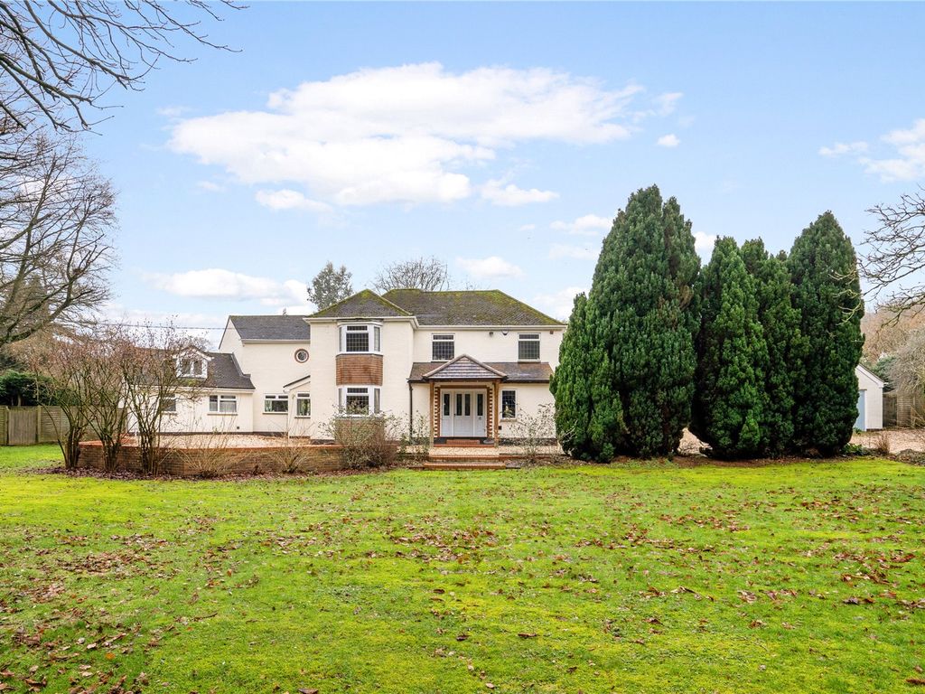 5 bed detached house for sale in Newtown, Hungerford, Berkshire RG17