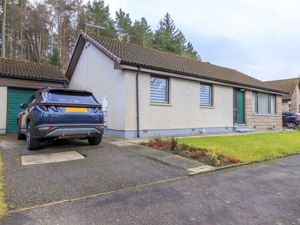 3 bed detached bungalow for sale in Woodside Drive, Forres IV36, £