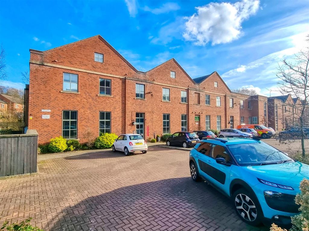 1 bed flat to rent in The Foundry, Camlough Walk, Chesterfield