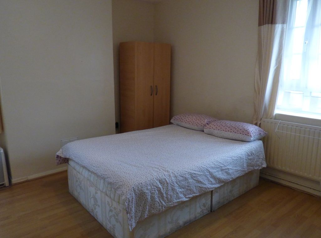 Room to rent in Danvers House, Aldgate / Wapping / City, Christian