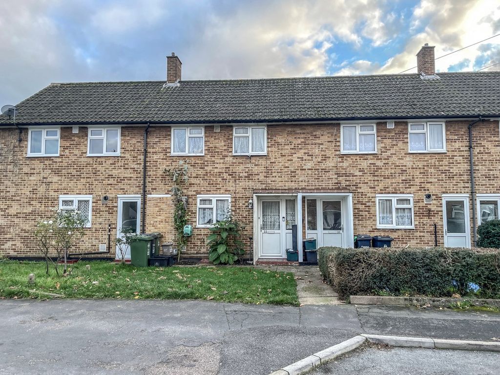 2 bed terraced house for sale in Limes Road, Cheshunt, Waltham Cross