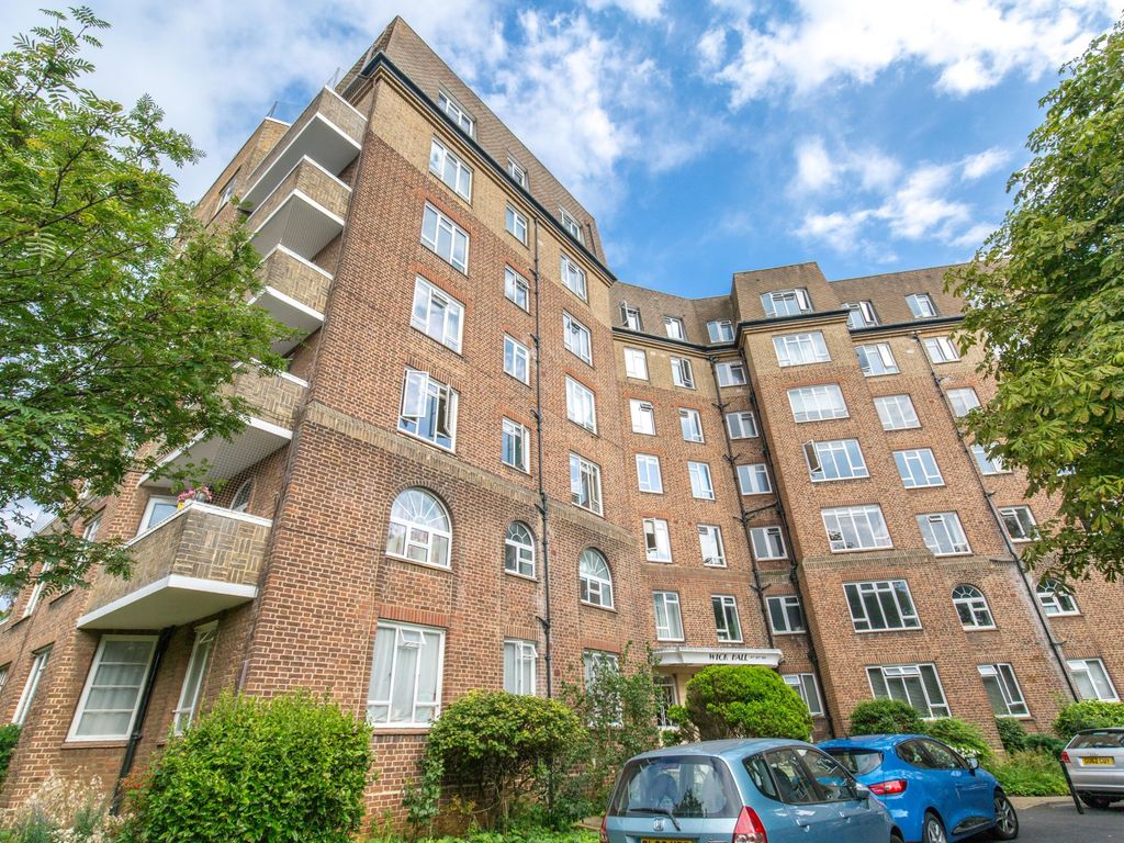 2 bed flat for sale in Wick Hall, Furze Hill, Hove BN3, £450,000 Zoopla