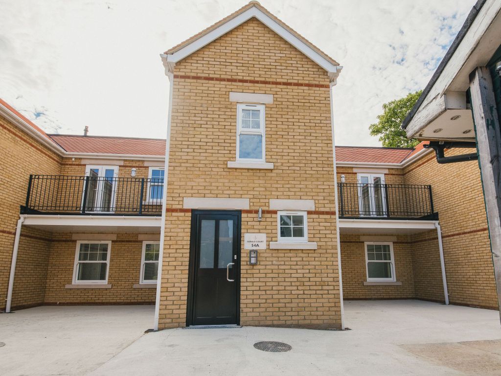 2 bed flat to rent in South Park Hill Road, South Croydon, Surrey CR2