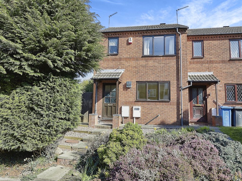 2 bed semidetached house for sale in Maplebeck Court, Chester Green