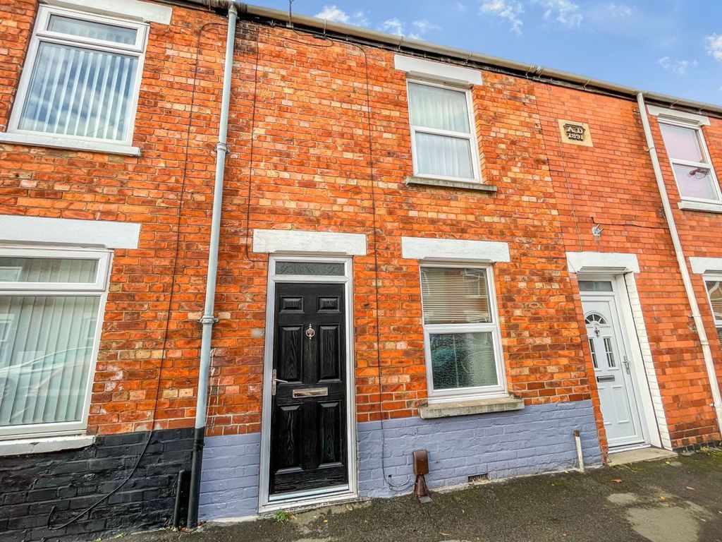 2 bed terraced house for sale in Alford Street, Grantham NG31 Zoopla