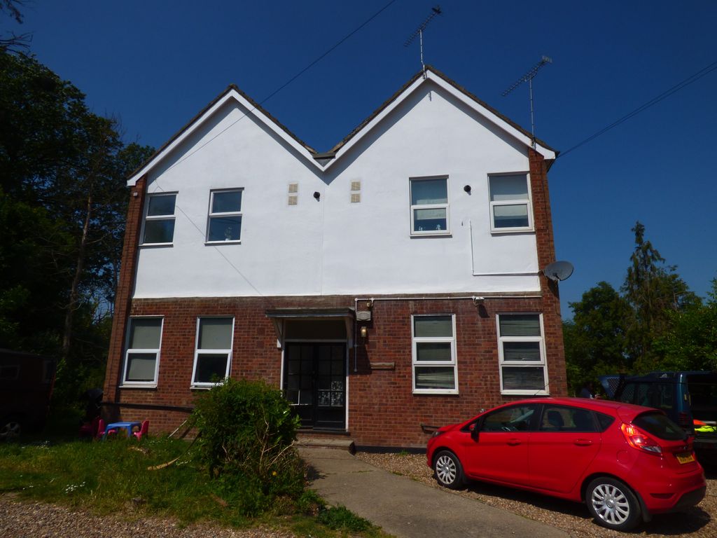 2 bed flat to rent in Catherine Road, Benfleet, Basildon SS7 Zoopla
