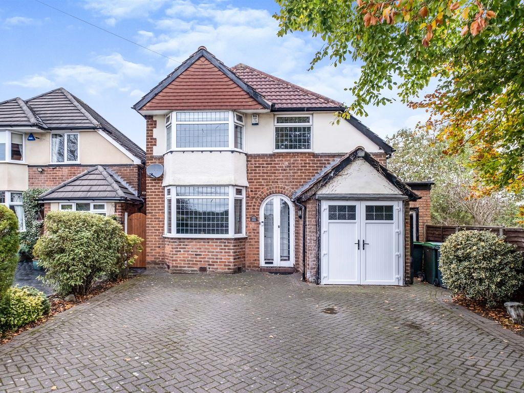 3 bed detached house for sale in Chapel Lane, Great Barr, Birmingham ...