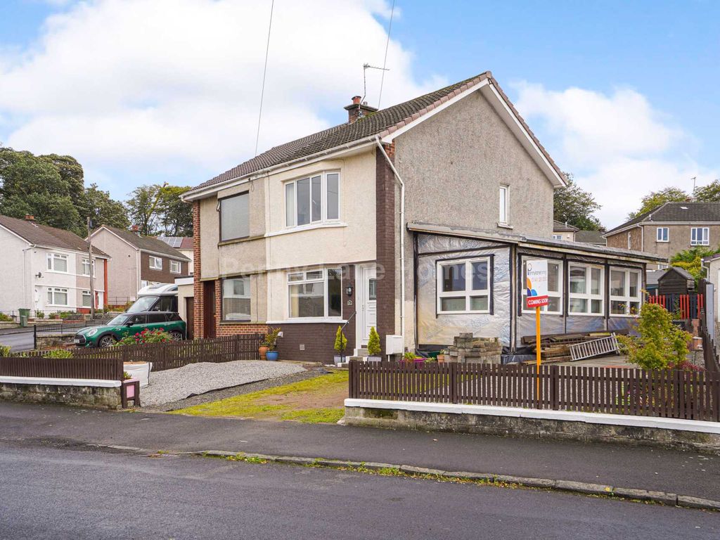 2 bed semidetached house for sale in Banchory Avenue, Inchinnan PA4, £