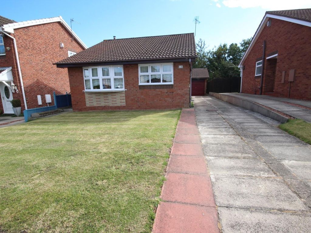 2 bed detached bungalow for sale in Saddleston Close, Deer Park