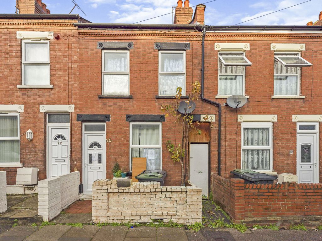 3 bed terraced house for sale in Ivy Road, Luton LU1 Zoopla