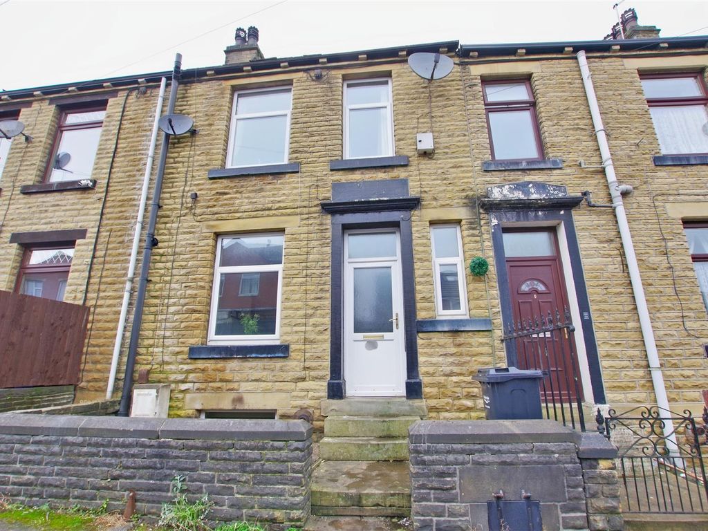 3 bed terraced house for sale in Catherine Street, Elland HX5 Zoopla