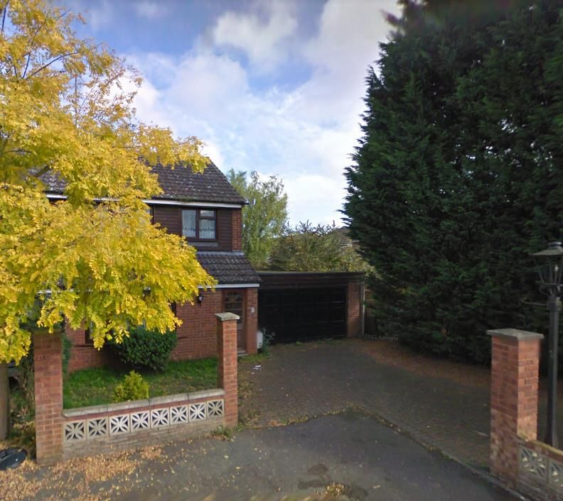 3 bed semidetached house for sale in Bilsdon Close, Rushden NN10, £240,000 Zoopla