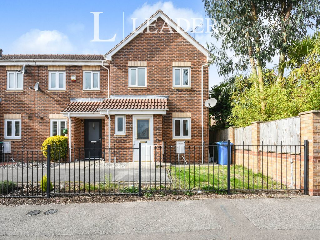 3 bed town house to rent in Kings Walk, Berry Hill, Mansfield NG18 Zoopla