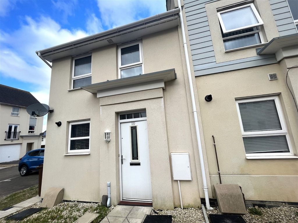 3 bed end terrace house for sale in Unity Park, Higher Compton