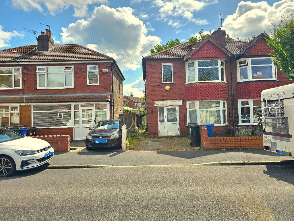3 bed semidetached house for sale in Lloyd Street, Heaton Chapel, Stockport SK4 Zoopla