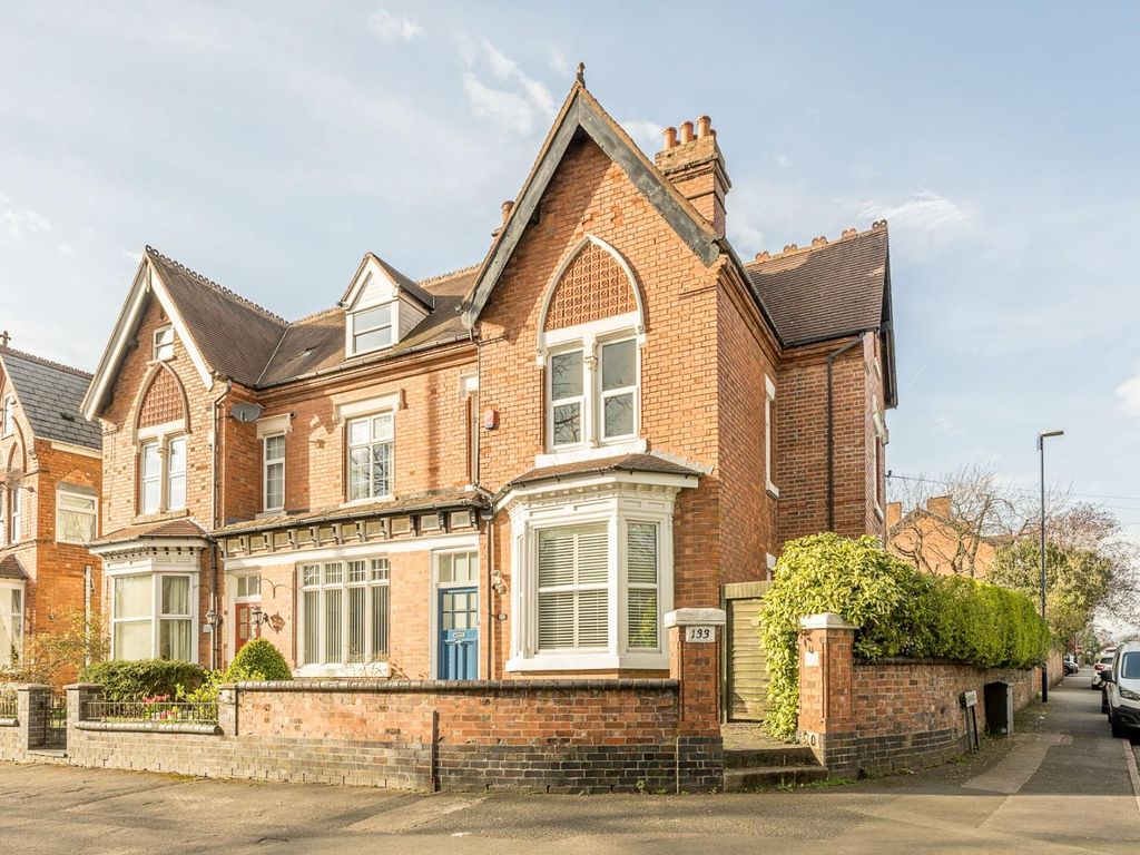 5 bed semidetached house for sale in Court Oak Road, Harborne