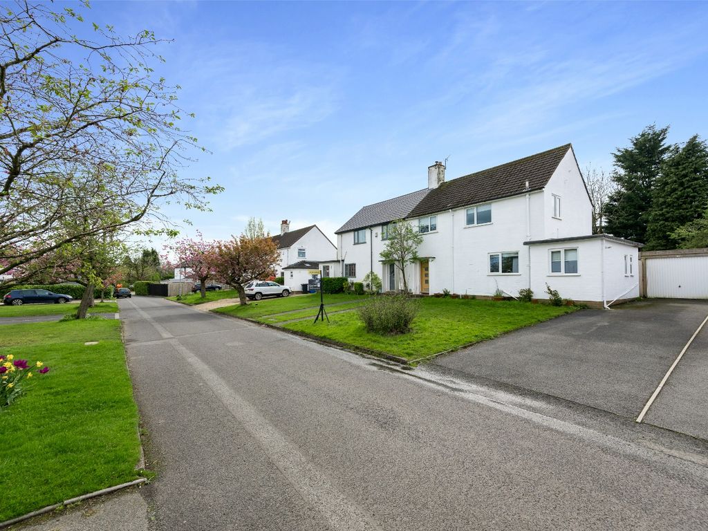 3 bed semidetached house for sale in Prestwich Avenue, Culcheth