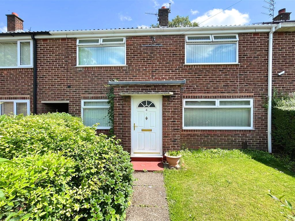 3 bed terraced house for sale in Pickmere Close, Sale M33 Zoopla