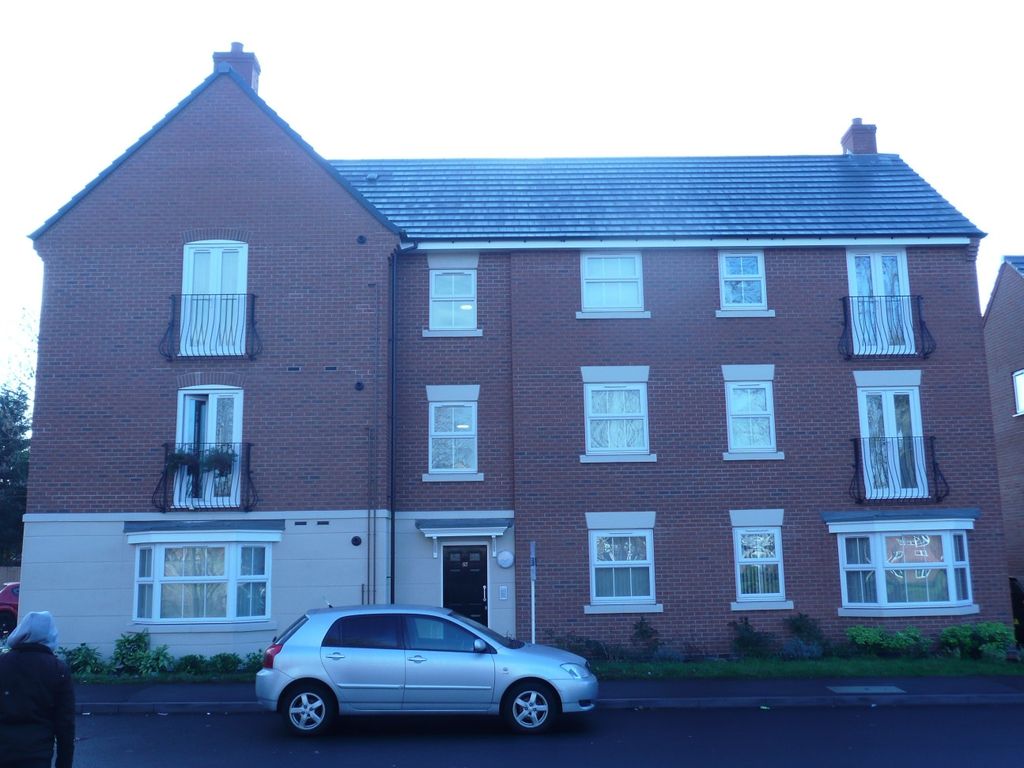 2 bed flat to rent in Danbury Place, Leicester LE5, £795 pcm Zoopla
