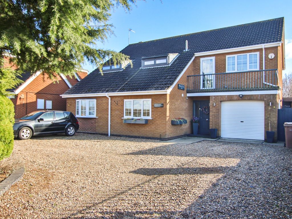 5 bed detached house for sale in Thearne Lane, Woodmansey, Beverley