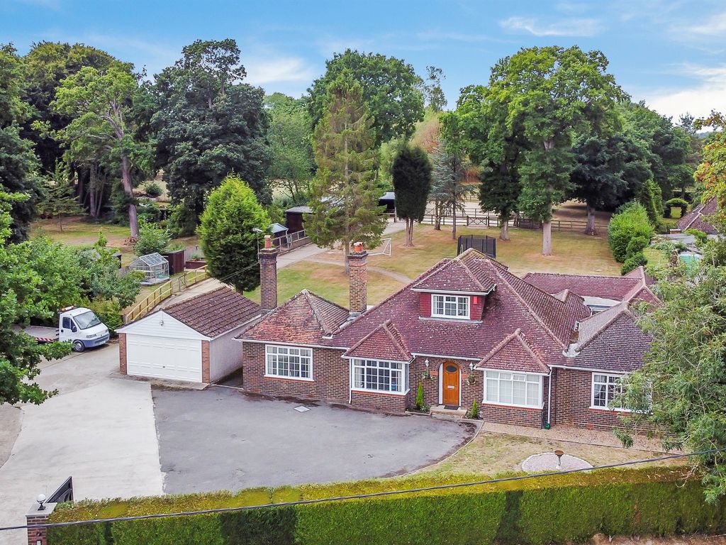 5 bed detached house for sale in Newdigate Road, Beare Green, Dorking