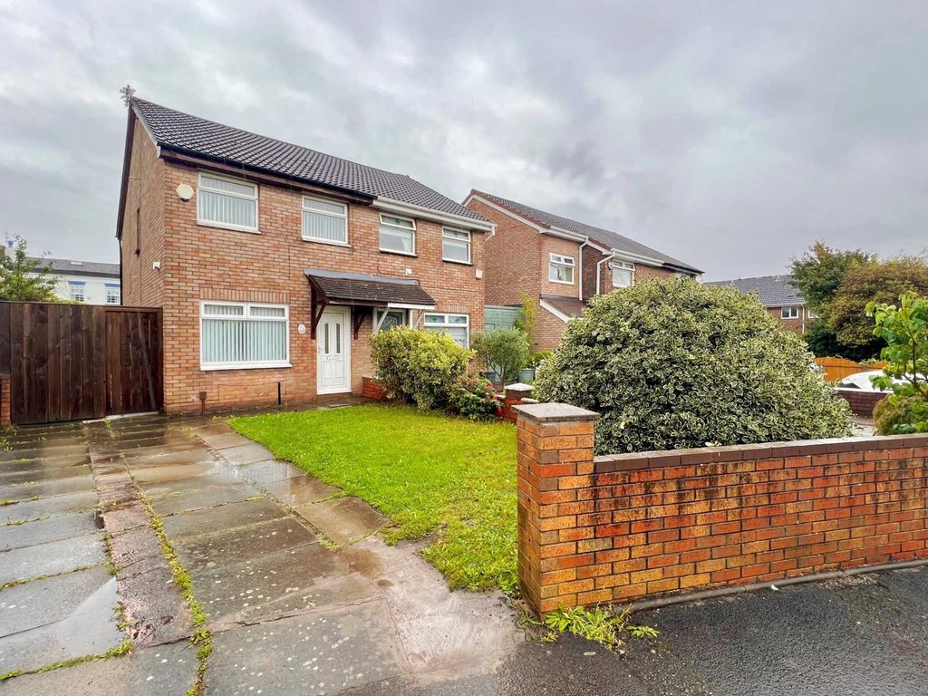 2 bed semidetached house to rent in Brunswick Close, Kirkdale L4, £795