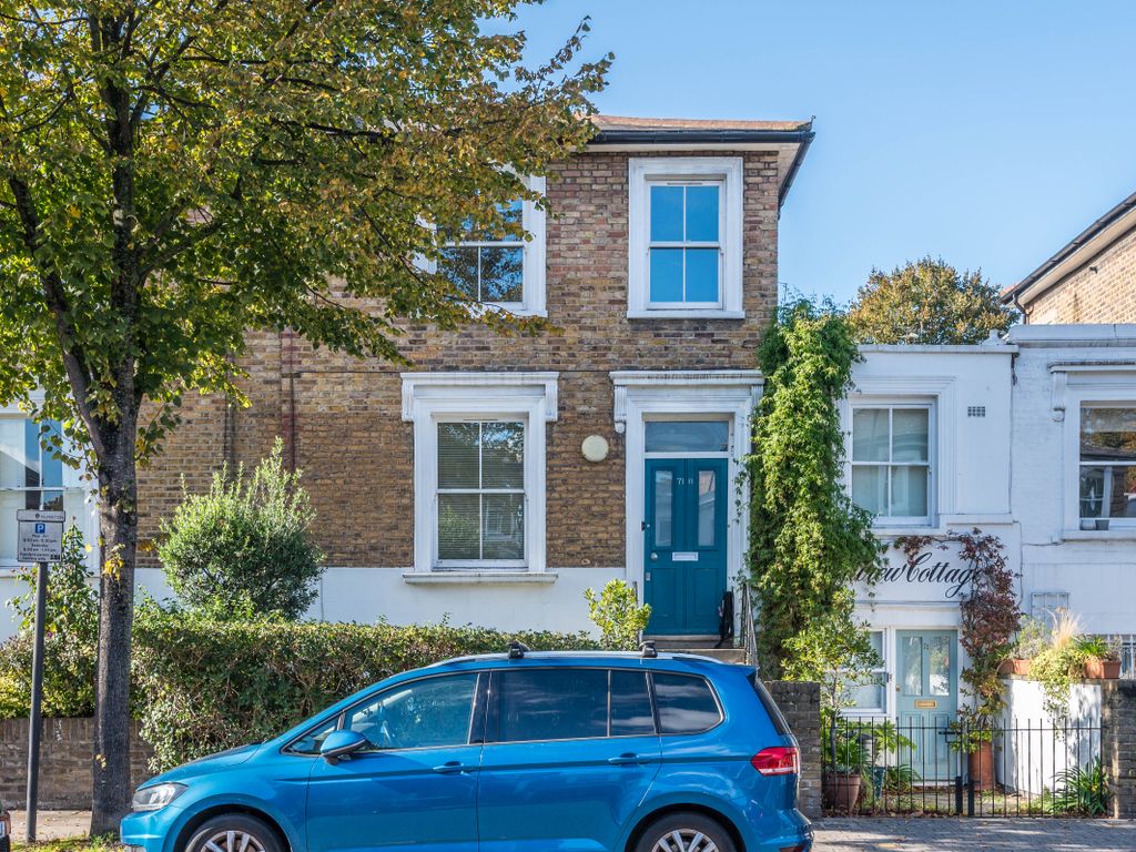 2 bed for sale in Southgate Road, London N1, £700,000 Zoopla