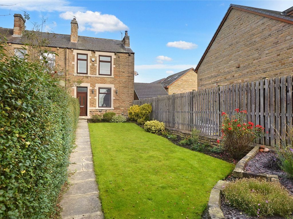 2 bed terraced house for sale in Wood Lane, Rothwell, Leeds, West Yorkshire LS26, £189,995 Zoopla