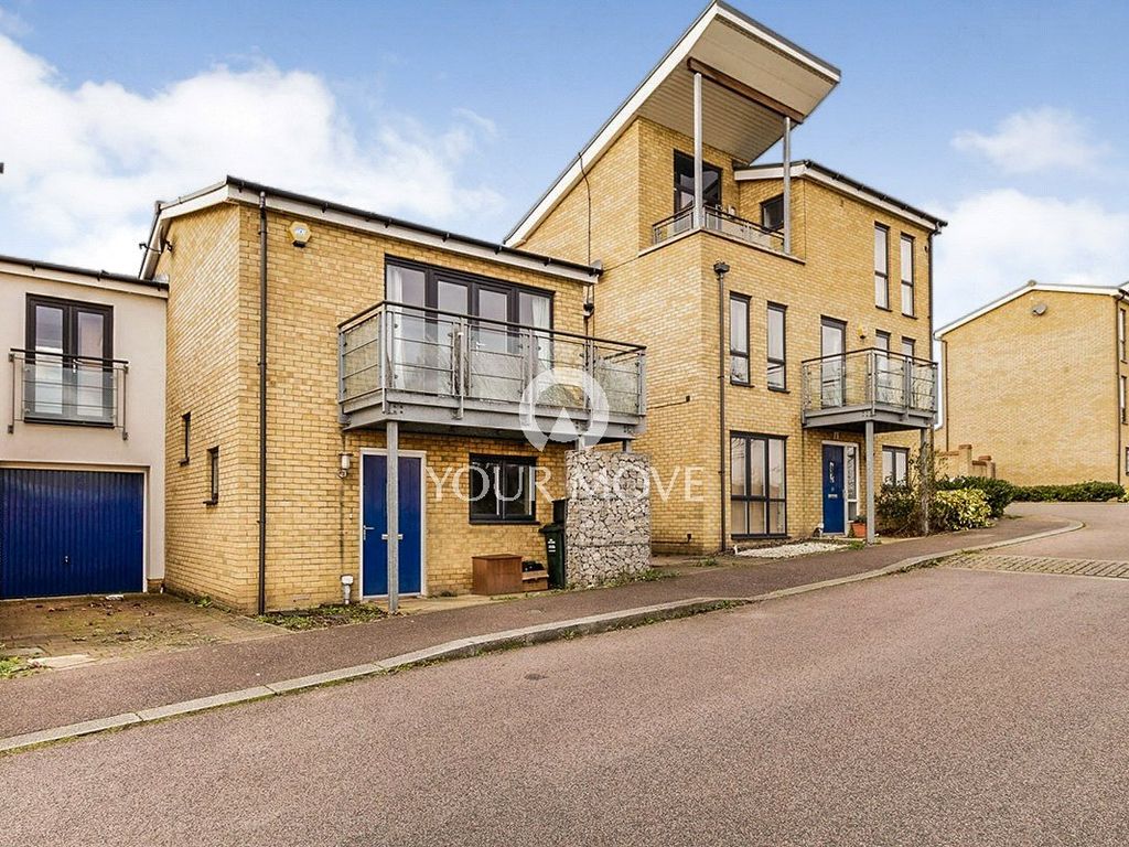 3 bed detached house to rent in Waterstone Way, Greenhithe, Kent DA9, £