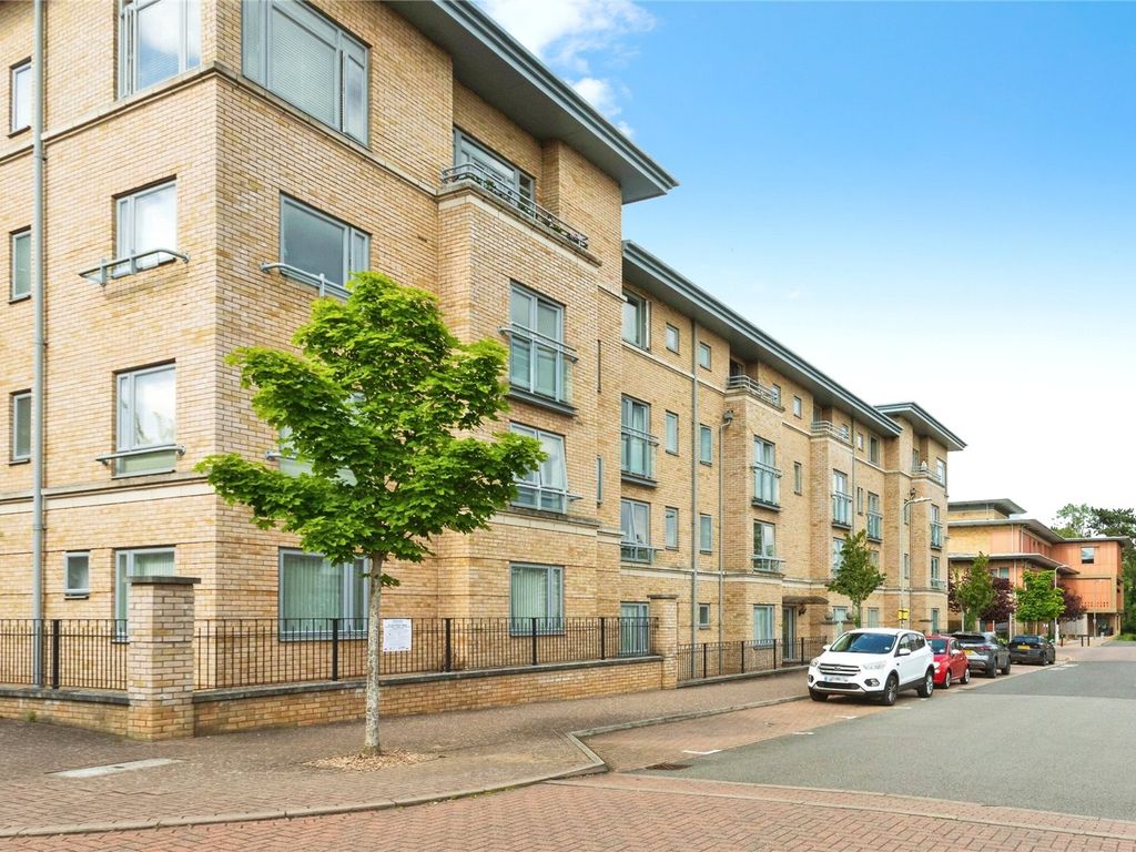 2 bed flat for sale in Selwyn Grove, Bletchley, Milton Keynes MK3, £