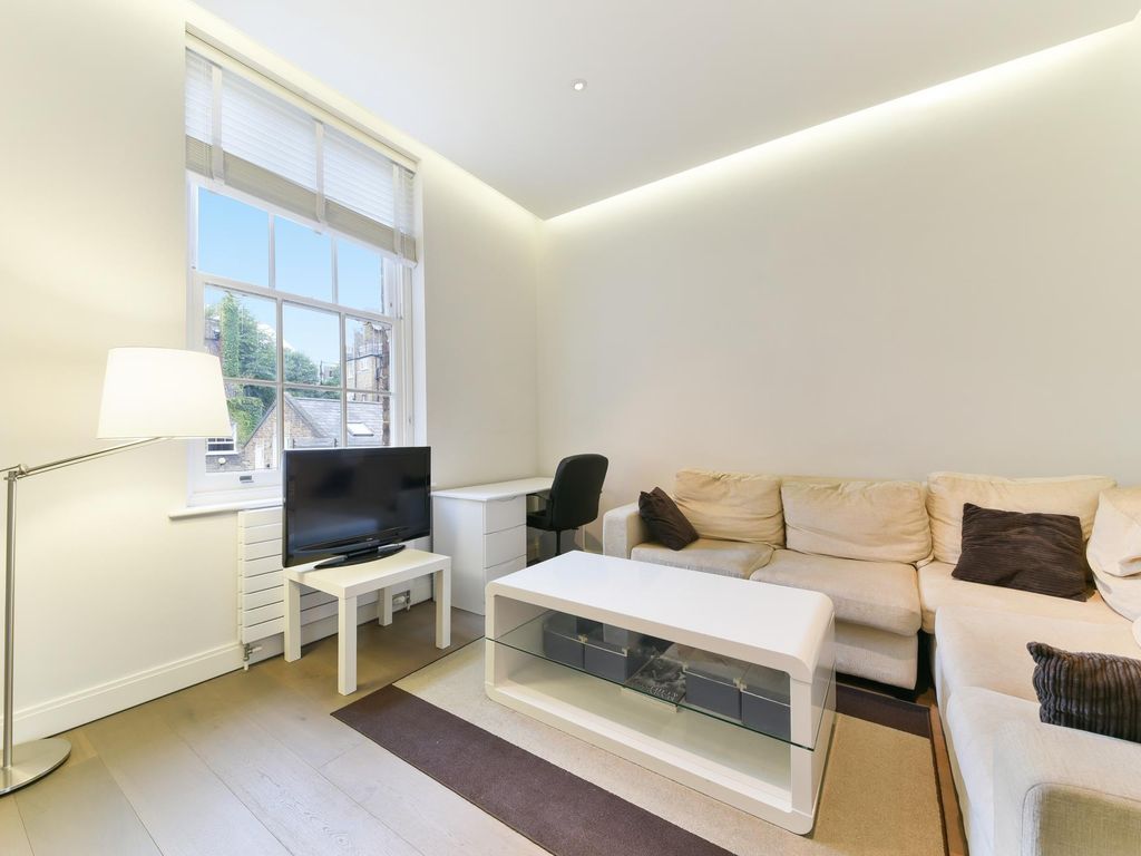 2 bed flat for sale in Chelsea Walk, Fulham Road, Chelsea, London SW10