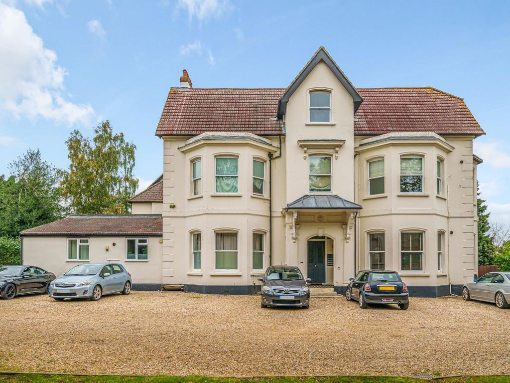 1 bed flat for sale in Grange Road, Guildford GU2, £240,000 Zoopla