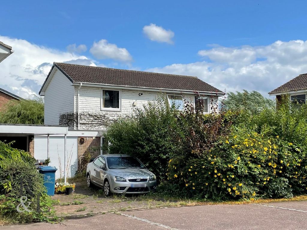 3 bed detached house for sale in Waltham Close, West Bridgford