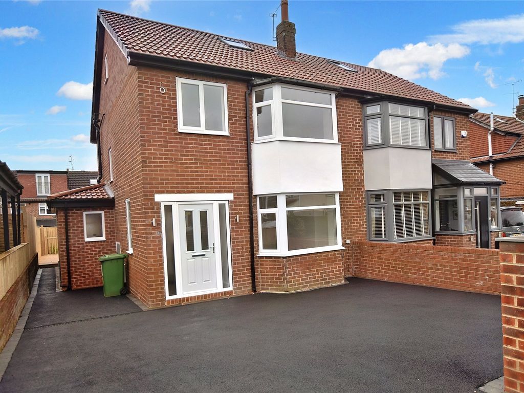 4 bed semidetached house for sale in Kirkwood Crescent, Cookridge
