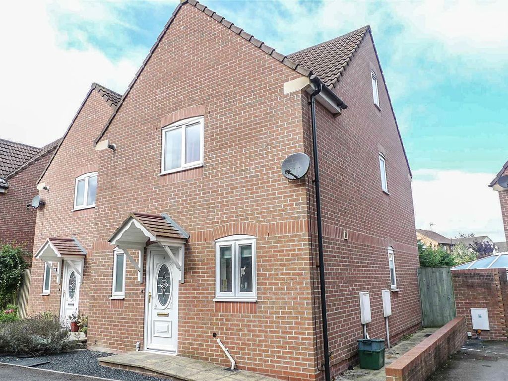 3 bed semidetached house to rent in Old Barn Court, Cam, Dursley GL11