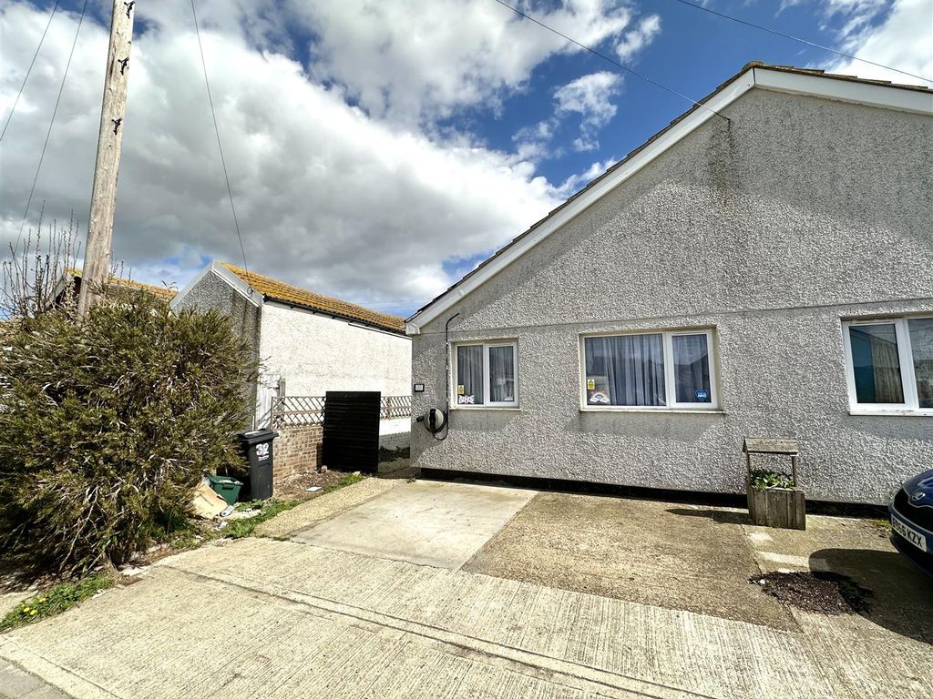 2 bed semidetached bungalow for sale in Riley Avenue, Jaywick, Clacton