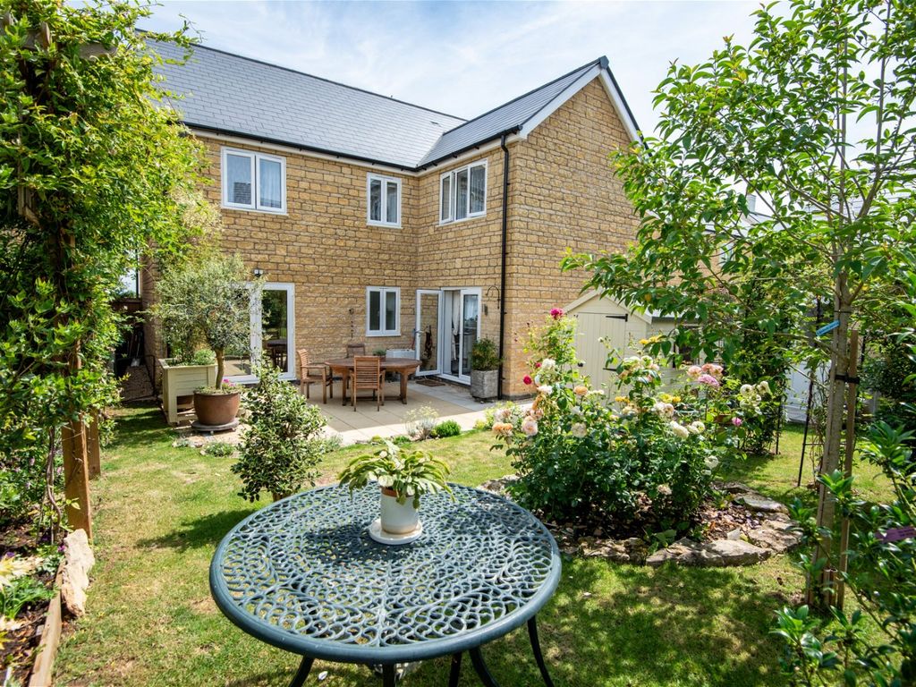 4 bed detached house for sale in St. James Drive, Corsham SN13, £