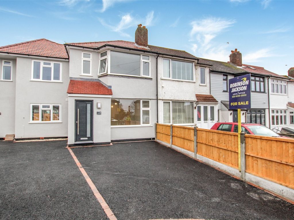 2 bed terraced house for sale in Radnor Avenue, South Welling, Kent