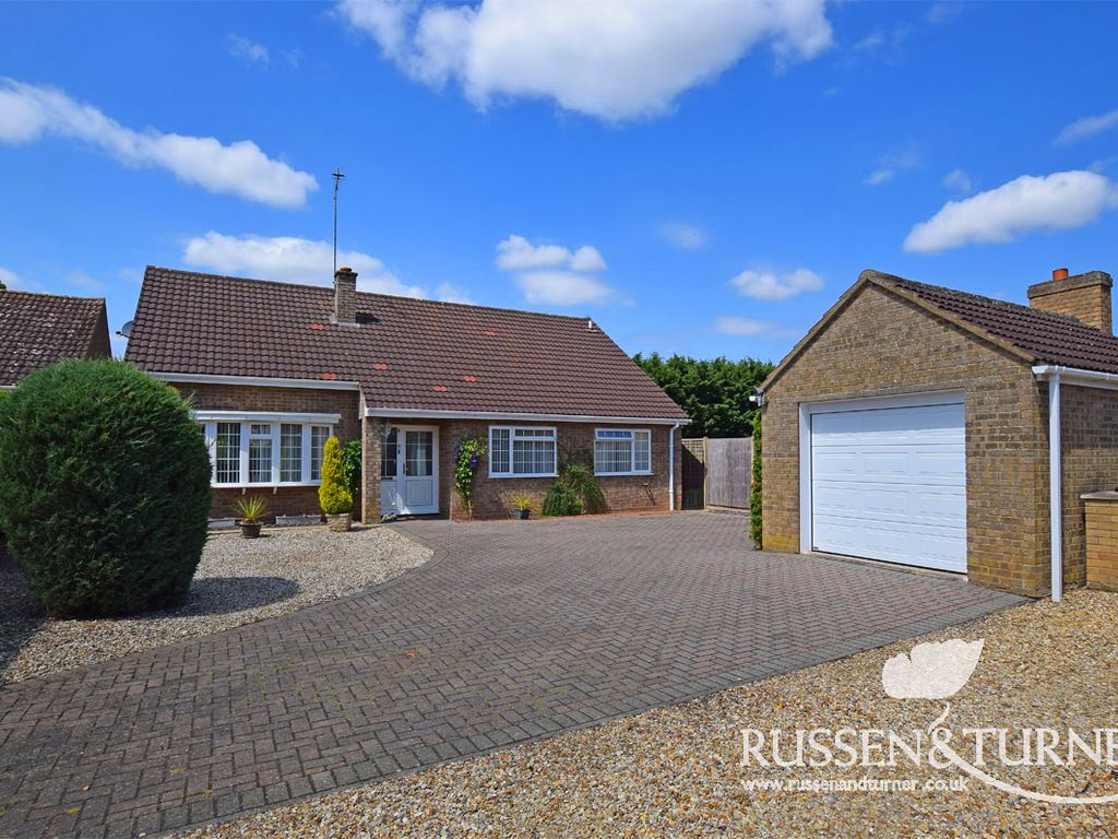 3 bed bungalow for sale in Willow Drive, Tilney All Saints, King's Lynn