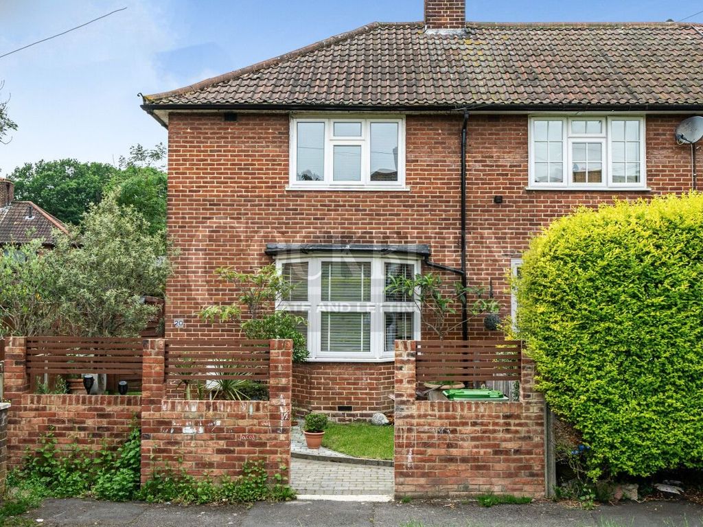 2 bed end terrace house for sale in Cattistock Road, Mottingham SE9, £