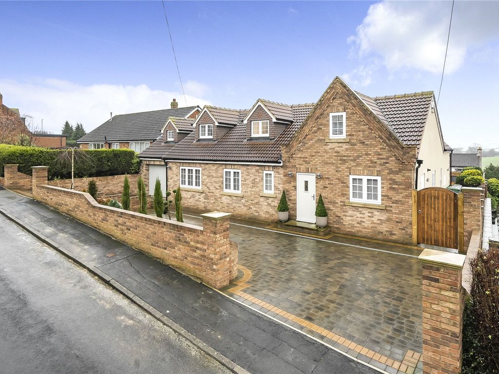 4 bed bungalow for sale in Westway, Garforth, Leeds, West Yorkshire