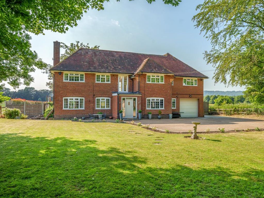 5 bed detached house for sale in Birling Road, Leybourne, West Malling