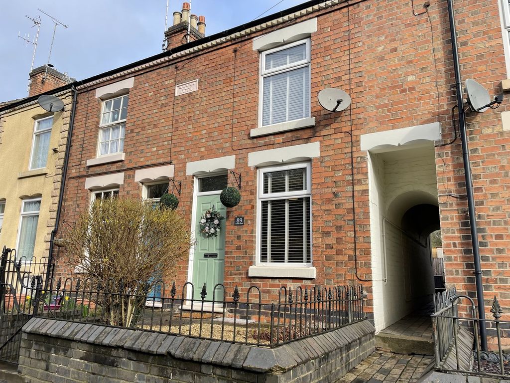 3 bed terraced house for sale in Forest Road, BurtonOnTrent DE13 Zoopla