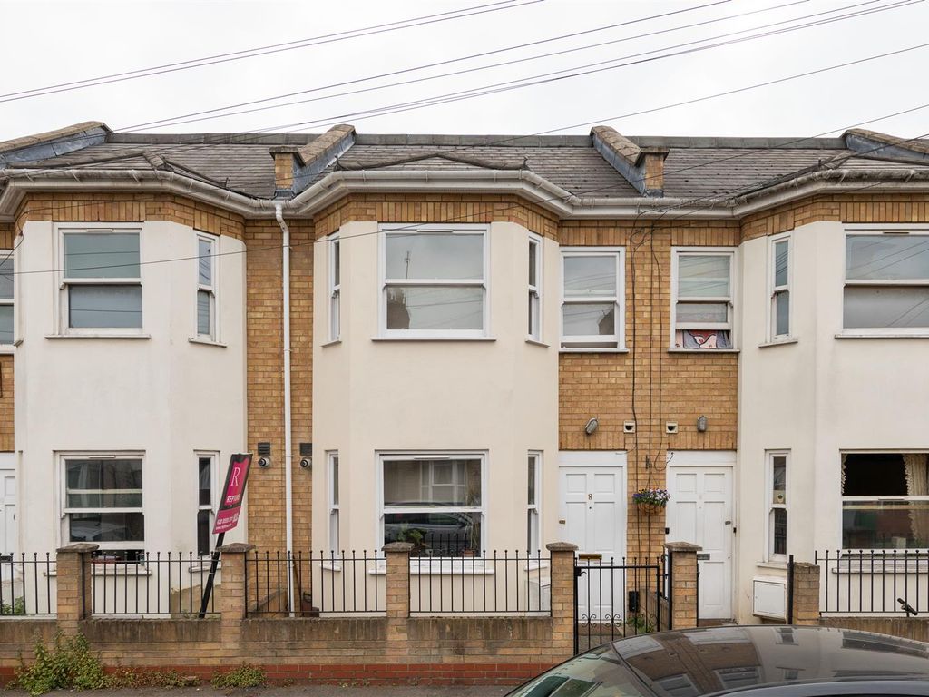 3 bed terraced house for sale in Hughan Road, London E15 Zoopla