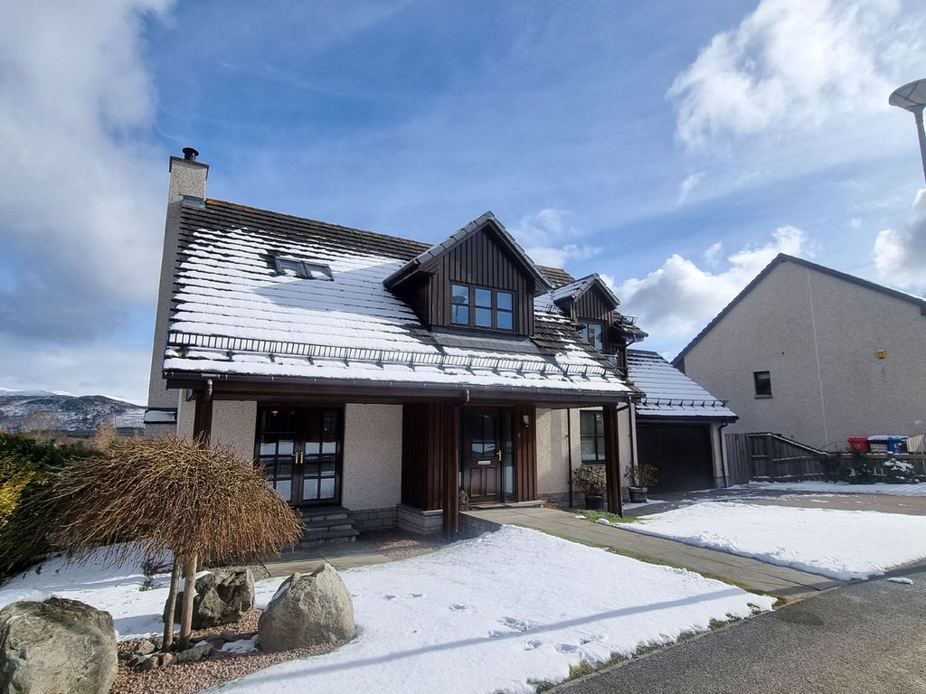 5 bed detached house for sale in Lodge Lane, Aviemore PH22 Zoopla