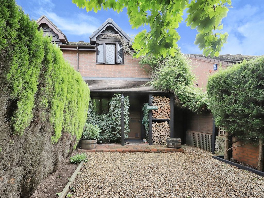 2 bed semidetached house for sale in Lynwood Drive, Blakedown