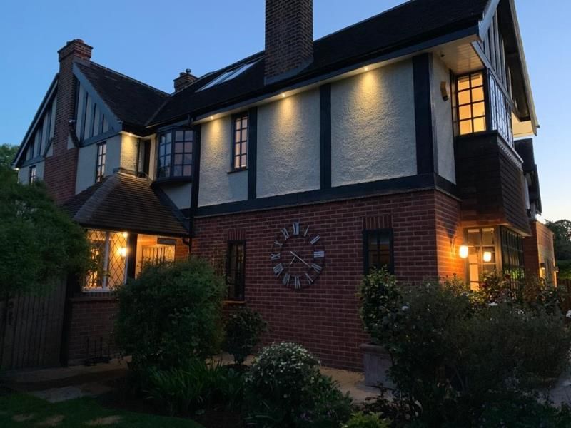 4 bed detached house to rent in Lytton Road, Hatch End, Pinner HA5, £